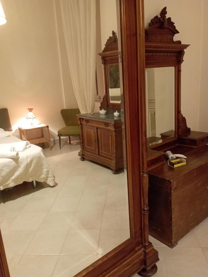 Casa San Carlo Affittacamere Foligno Luaran gambar