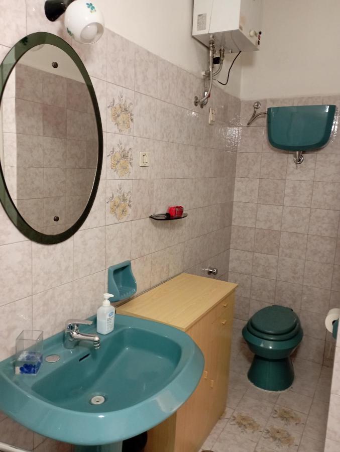 Casa San Carlo Affittacamere Foligno Luaran gambar